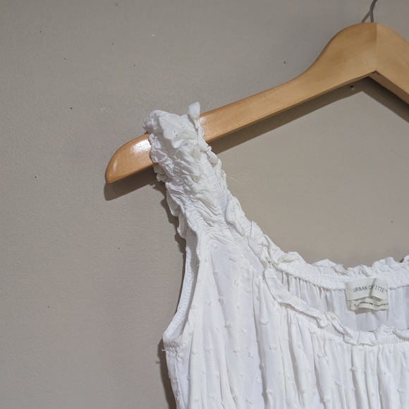 UO white swiss dot romper - Picture 4 of 5